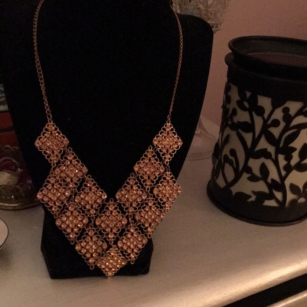 Statement necklace